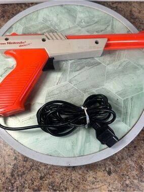 Nintendo NES Orange Light Zapper Gun